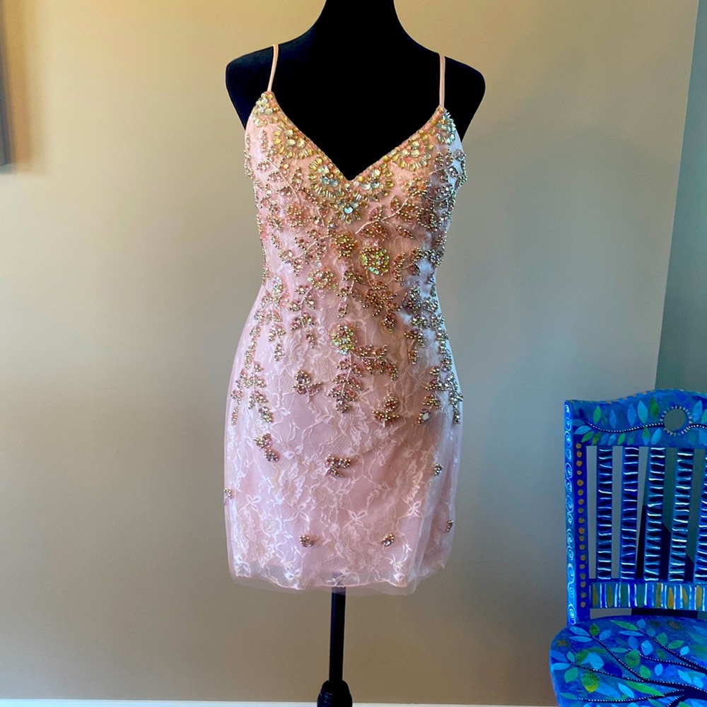 Blush beaded & lace cocktail dress, Dave & Johnny, Size 5/6.